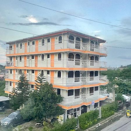 Cenco Suites Tanza Bagian luar foto