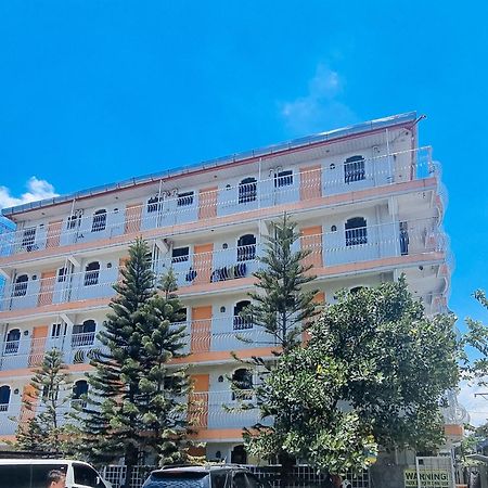 Cenco Suites Tanza Bagian luar foto